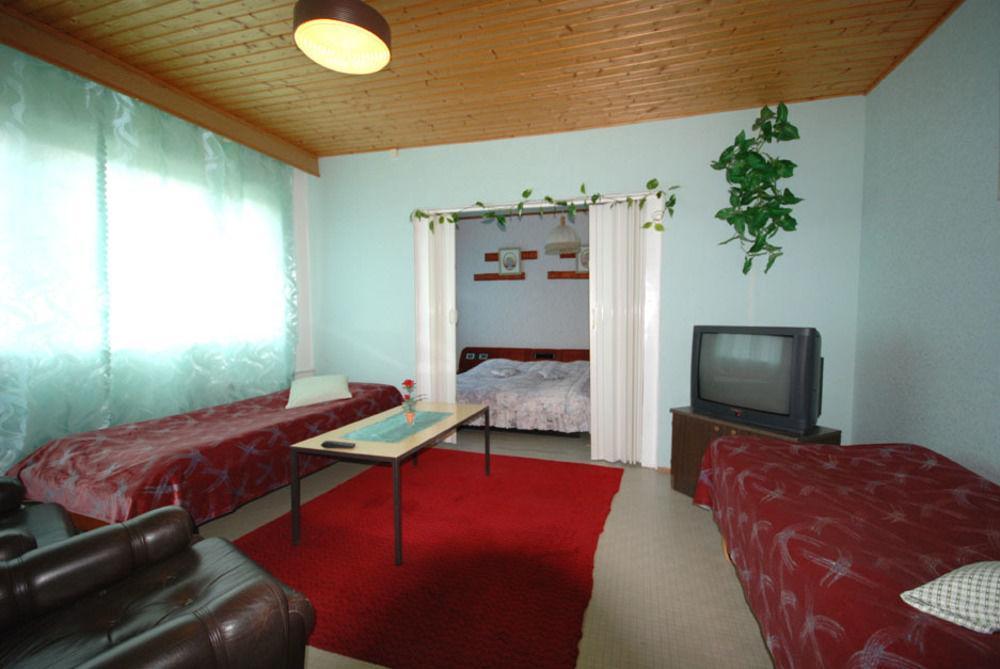 Guest house Jaemsaen Gasthaus 2*